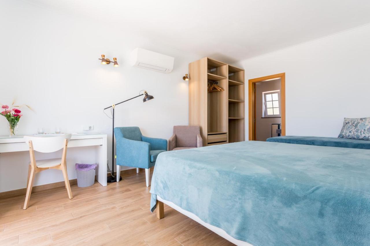 The Sun Hill Bed & Breakfast Lagos Room photo
